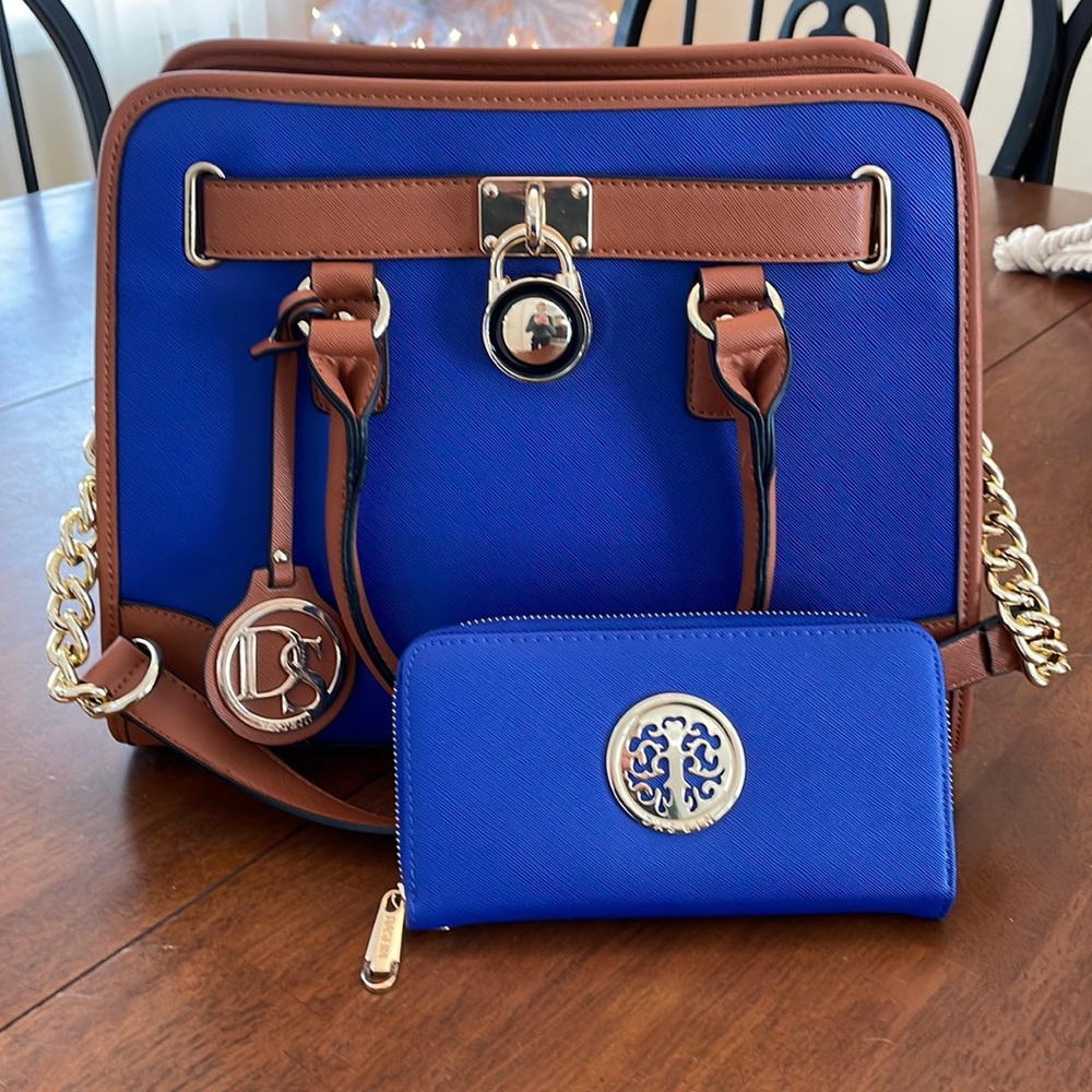 Dasein Purse and Wallet
